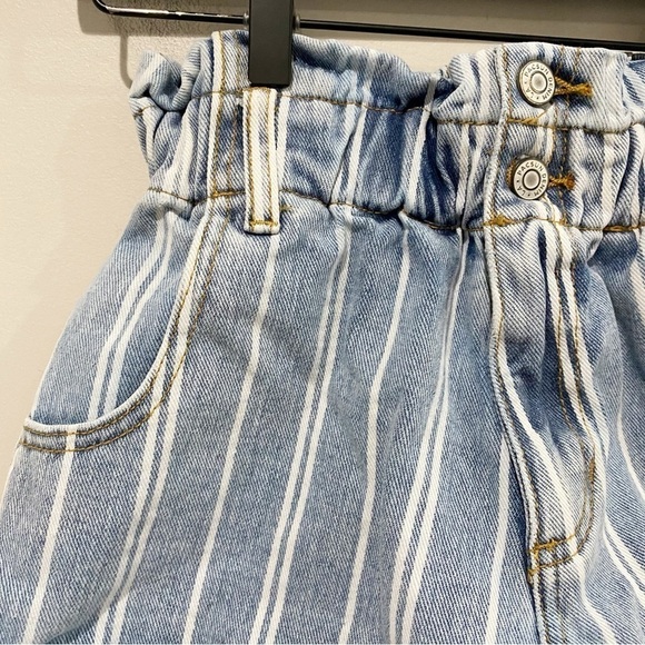 PACSUN Paperbag Denim Mom Shorts Striped High Rise Size XS - Picture 4 of 11